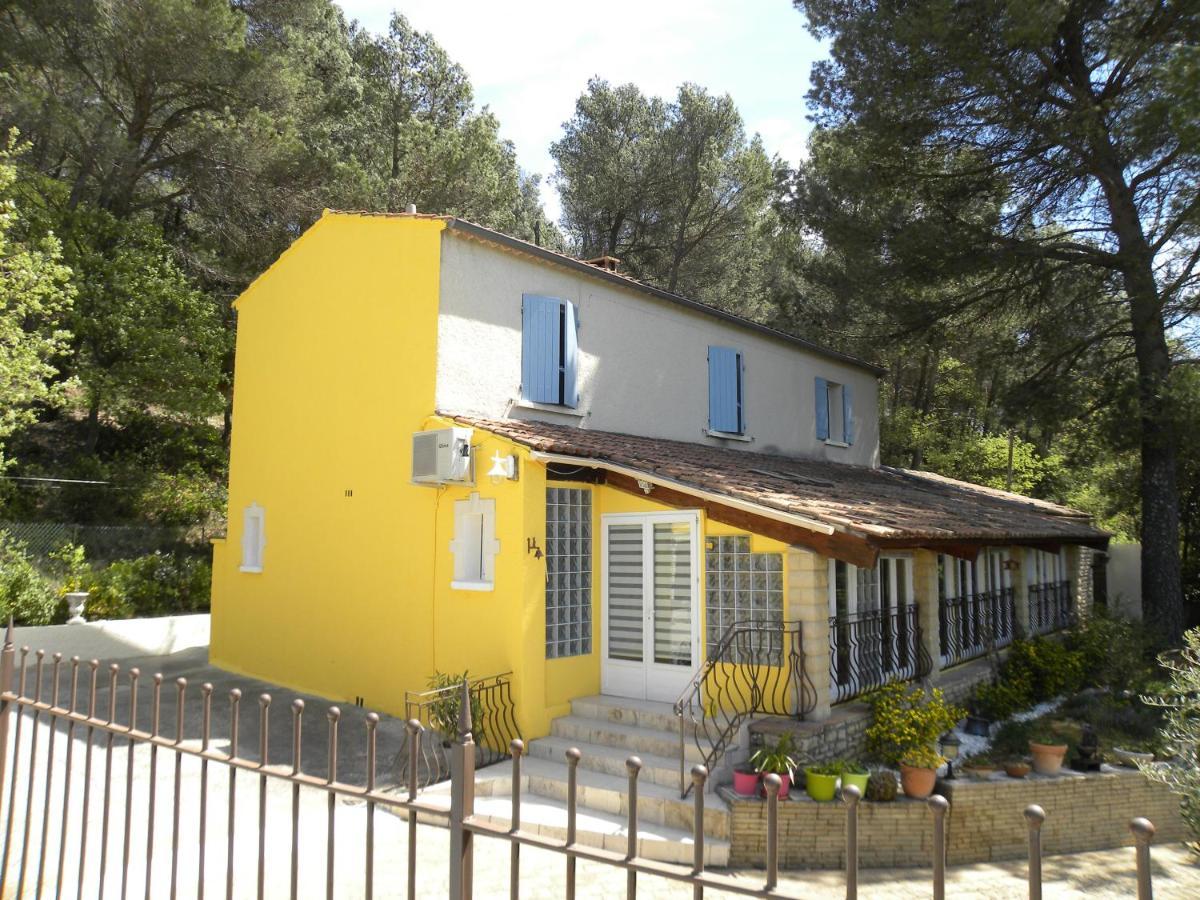 Les Vallons Holiday Home Lioux Eksteriør bilde