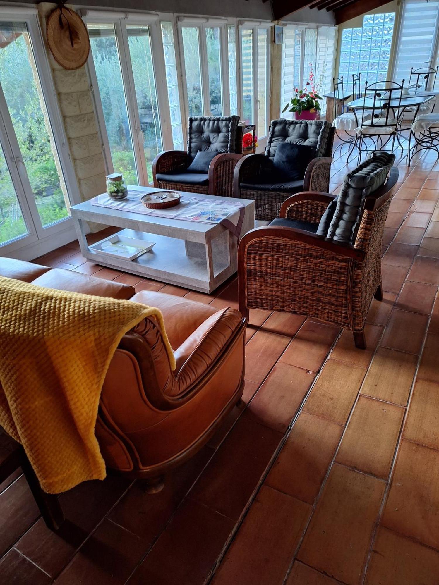 Les Vallons Holiday Home Lioux Eksteriør bilde
